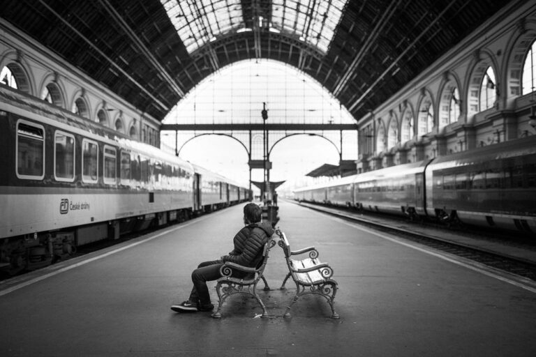 train station, adult, wait-1868256.jpg